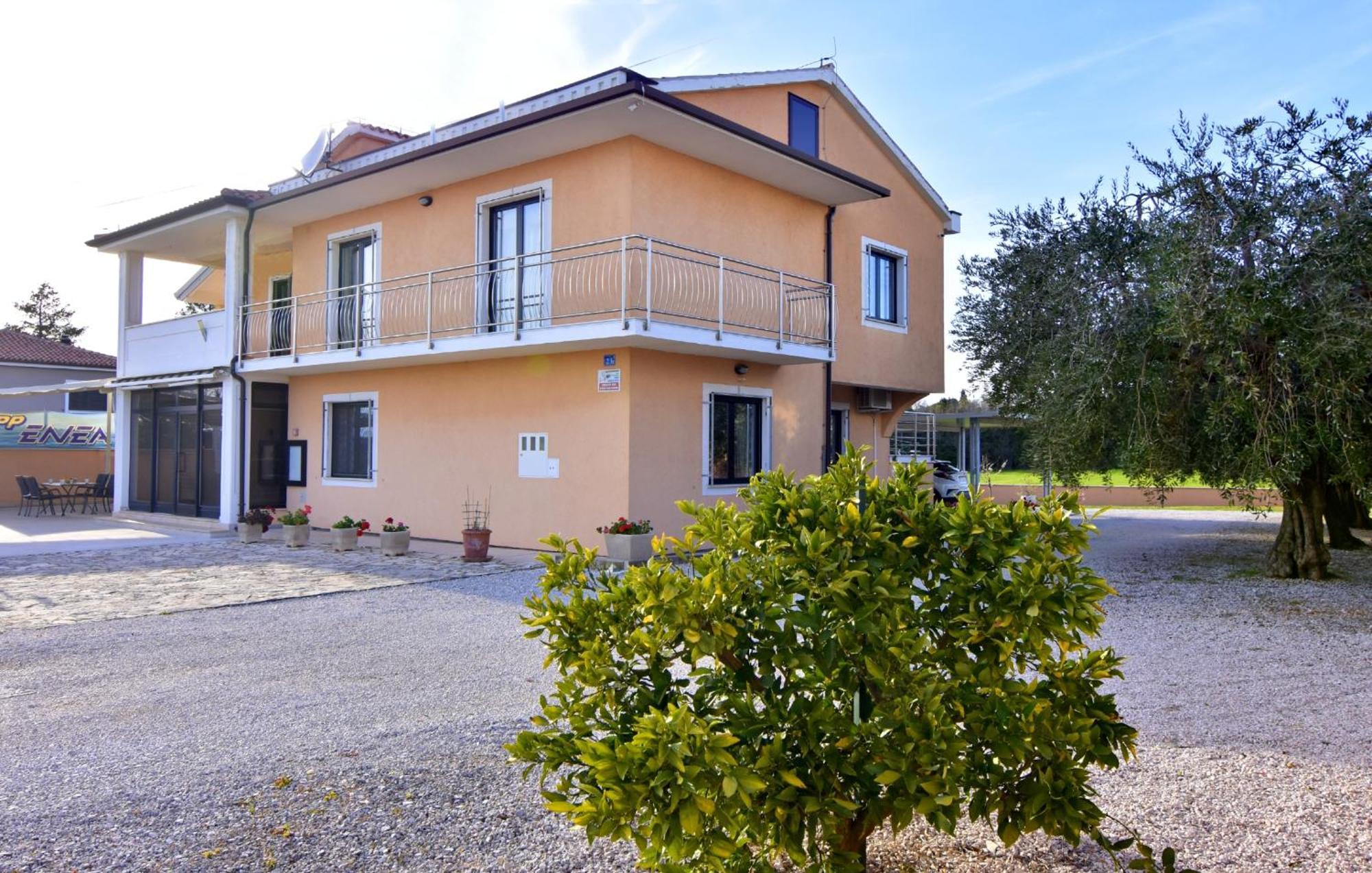 Apartments For Families With Children Savudrija, Umag - 22559 Екстериор снимка